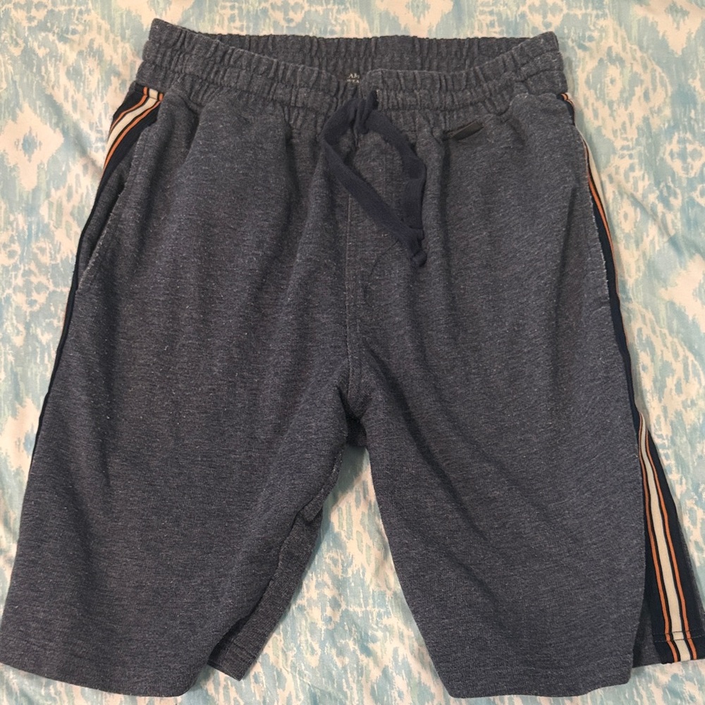 Vince Camuto Dark Blue Athletic Shorts with Stripe Accent ⭐️ FLASH SALE